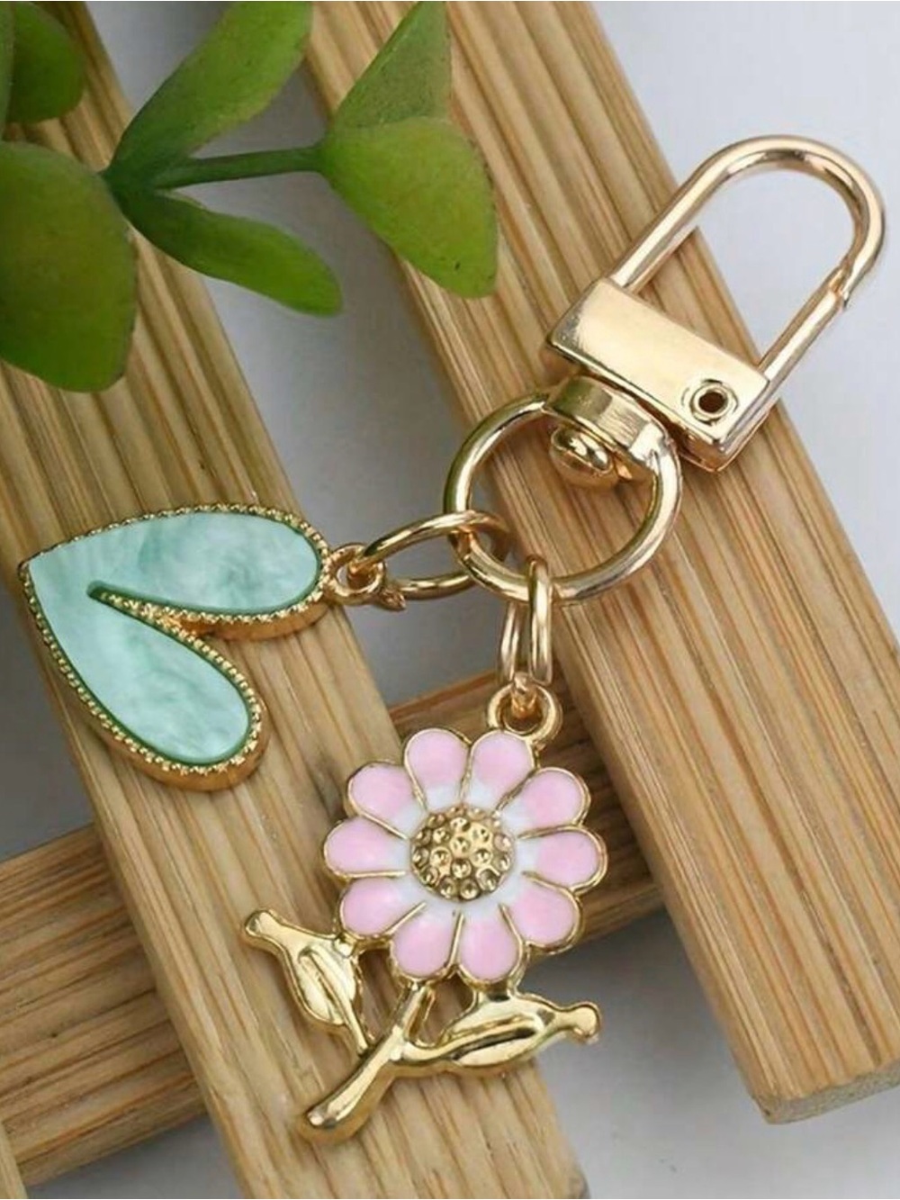 Gold-Tone Pink Enamel Daisy Key & Card Holder Charm